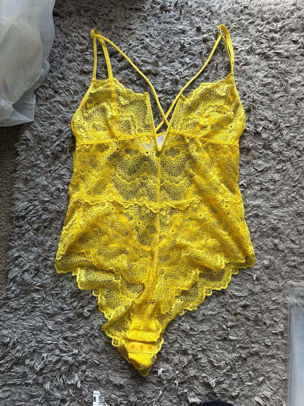 Cosmopolitan Yellow Scalloped Lace Bodysuit Teddy Size M